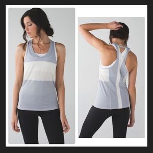 Lululemon Pedal To The Medal Singlet
Silver Fox / Angel Wing